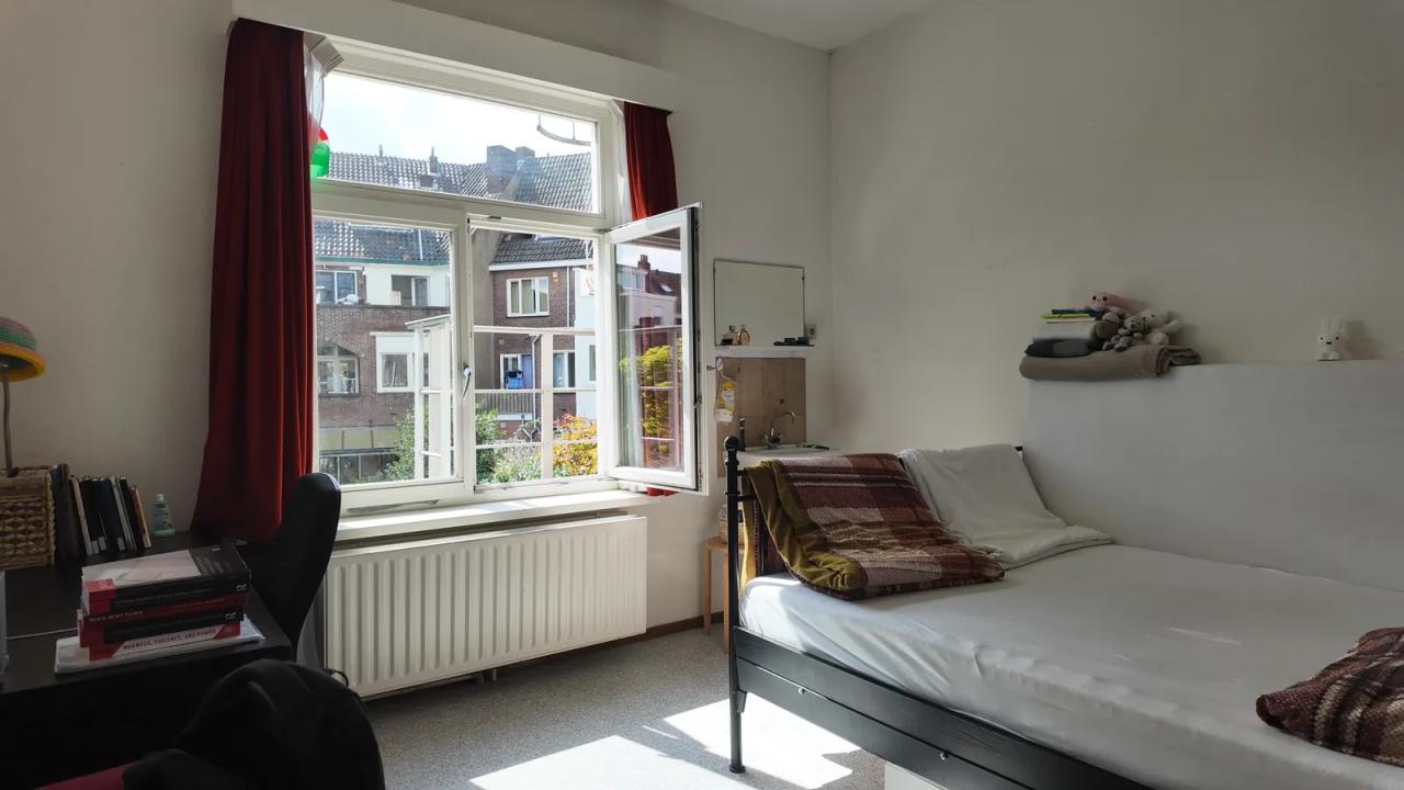 16 m² Student Room with Garden - Image 1