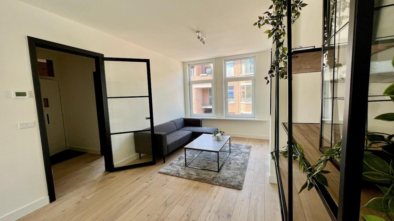 79 m² comfort with terrace in Bezuidenhout - Image 1