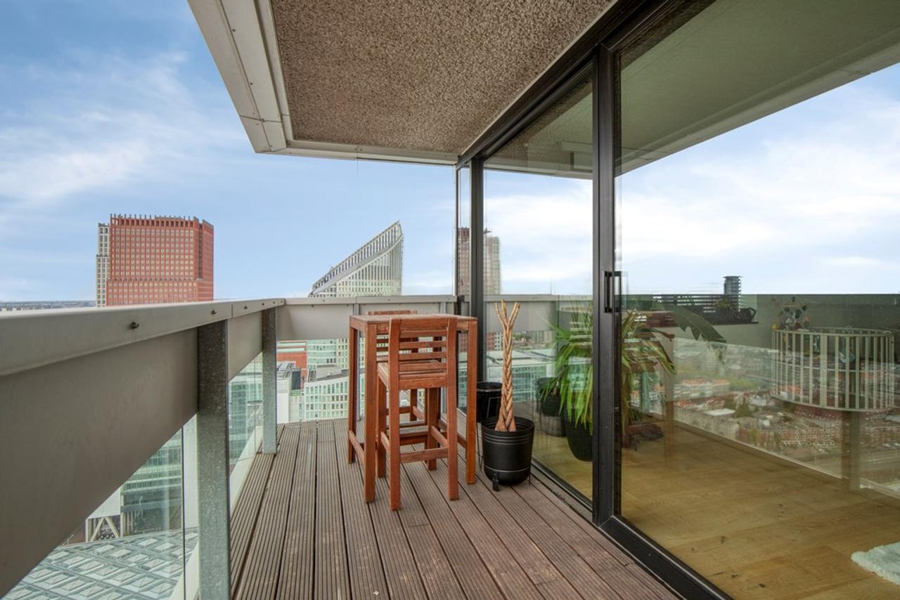 Live on the 29th Floor in The Hague - Image 25