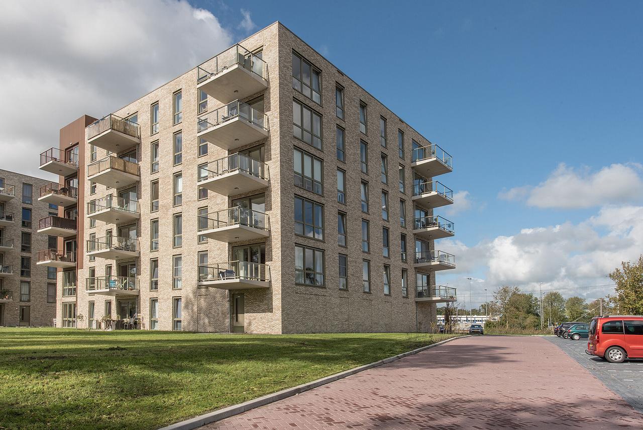 82 m² Apartment with Balcony & A++ - Image 3