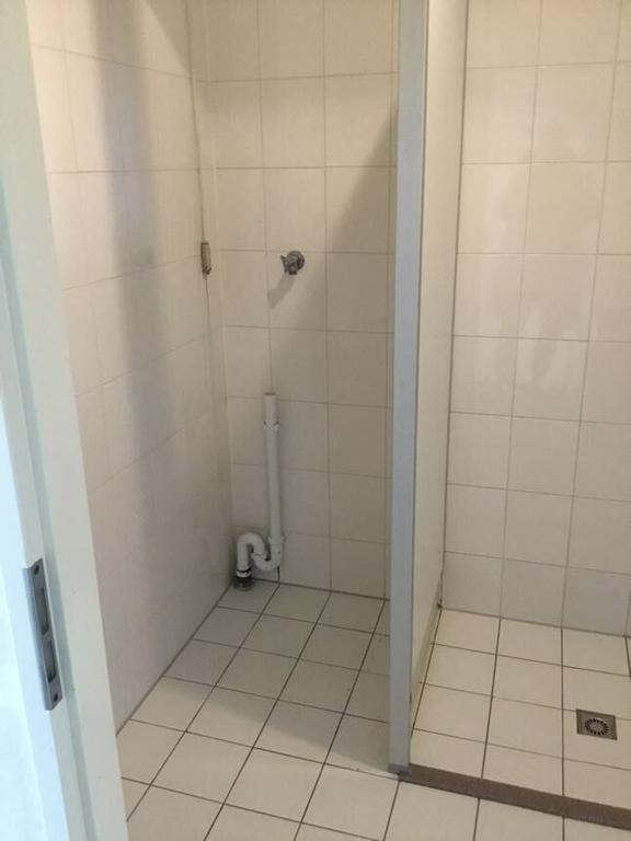 Balkon en twee kamers in hartje Alkmaar - Afbeelding 4