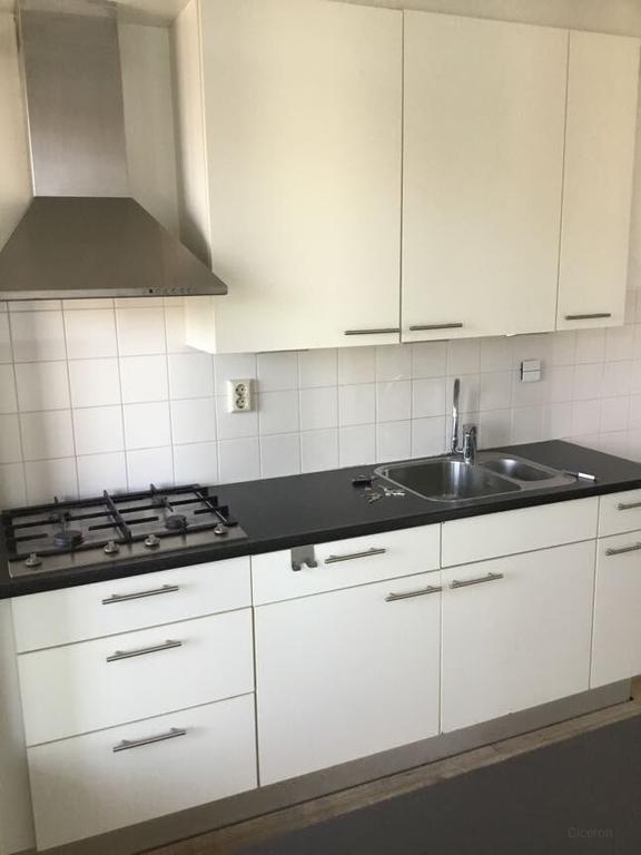 Balkon en twee kamers in hartje Alkmaar - Afbeelding 5