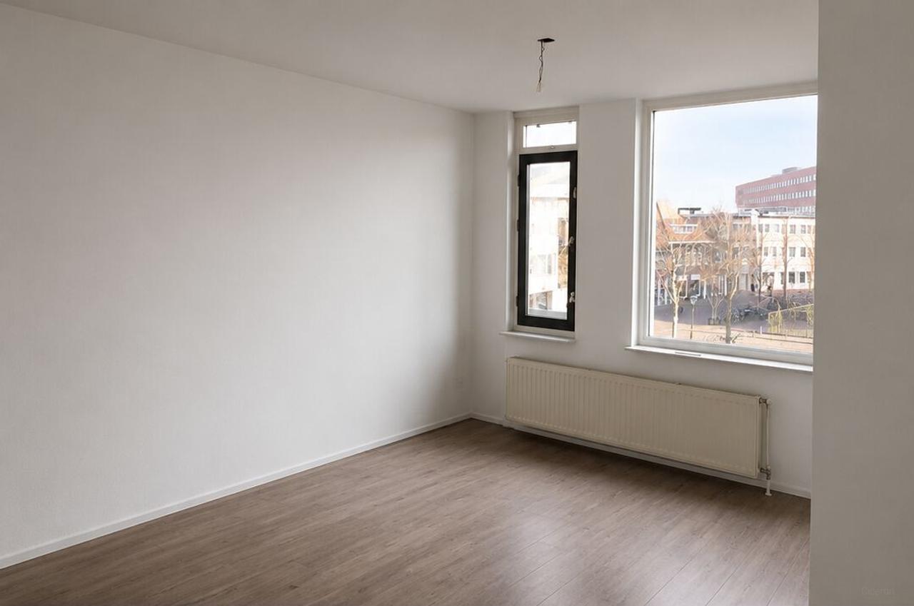 Balkon en twee kamers in hartje Alkmaar - Afbeelding 8