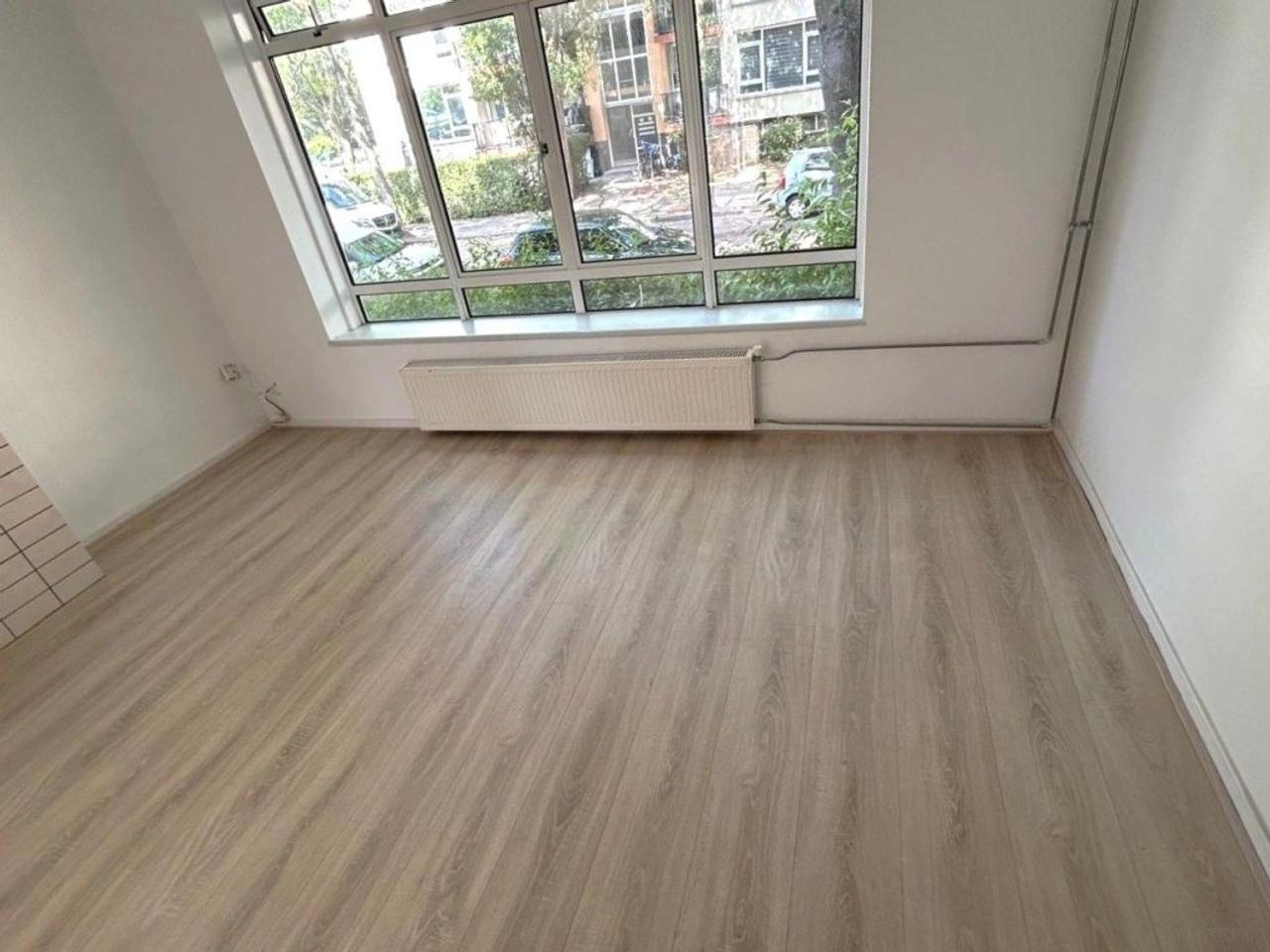 One-bedroom apartment with garden in Morgenstond - Image 3