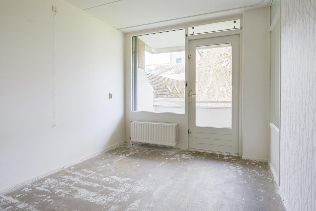 Senior Apartment Near Oranje Park - Image 3