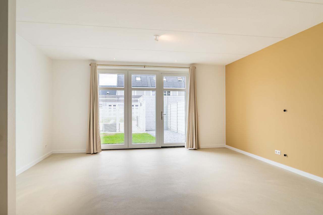 152 m² veranda home with four bedrooms - Image 3