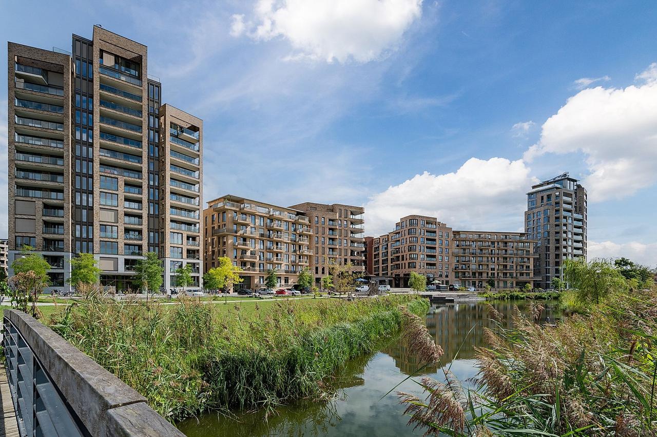 3-kamerappartement met balkon in Holland Park - Afbeelding 1