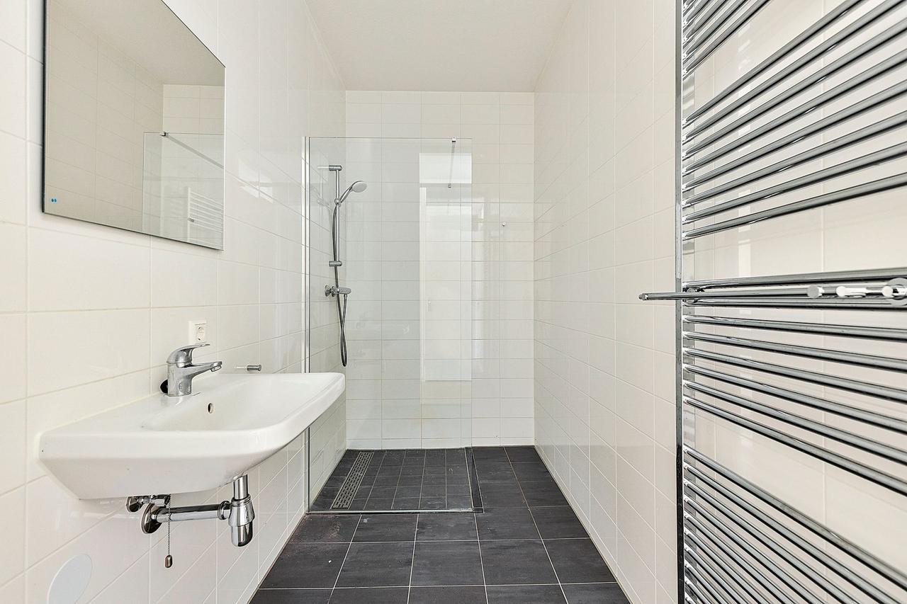 3-kamerappartement met balkon in Holland Park - Afbeelding 8