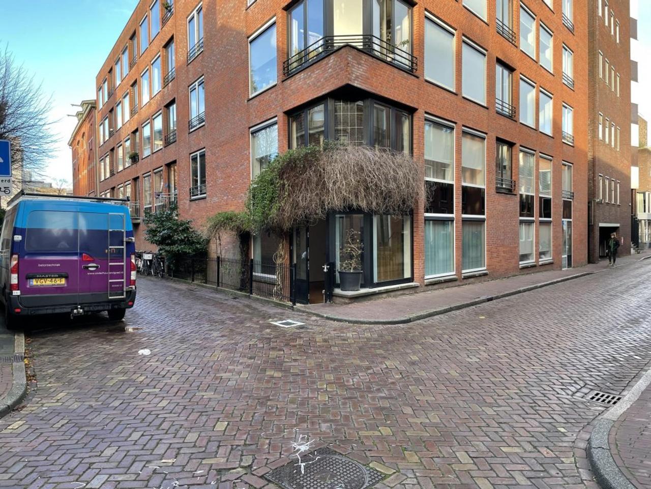 90 m² en twee slaapkamers in hartje Groningen - Afbeelding 1