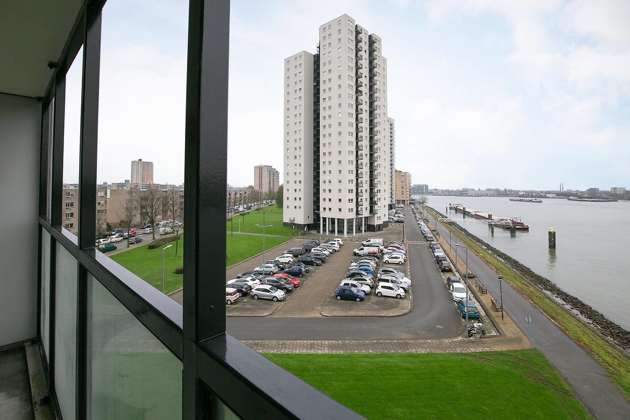 Uitzicht op de Maas vanaf de 10e verdieping - Afbeelding 9