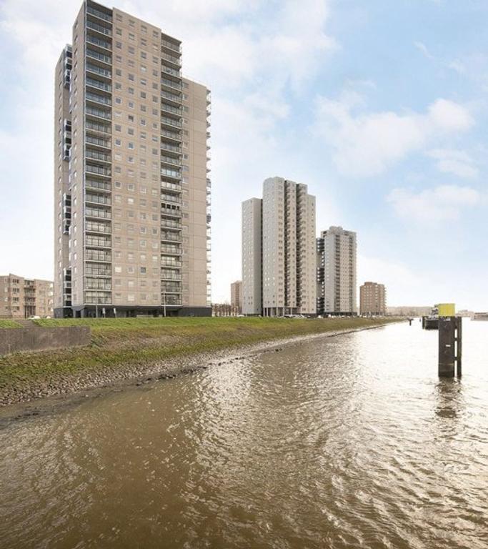 Uitzicht op de Maas vanaf de 10e verdieping - Afbeelding 21