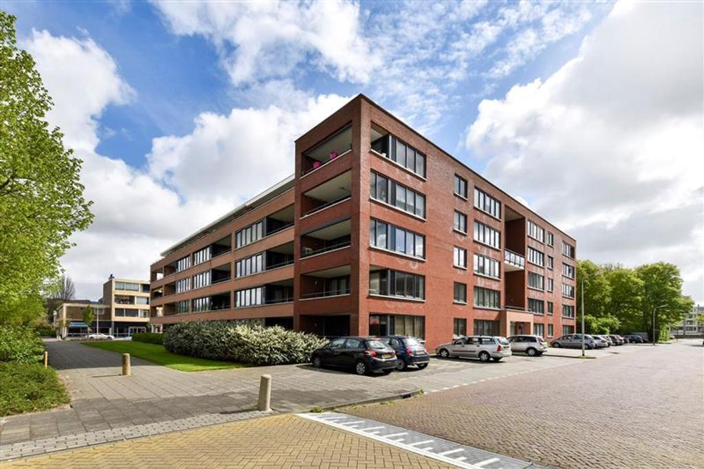 105 m² hoekappartement met eigen garage - Afbeelding 1