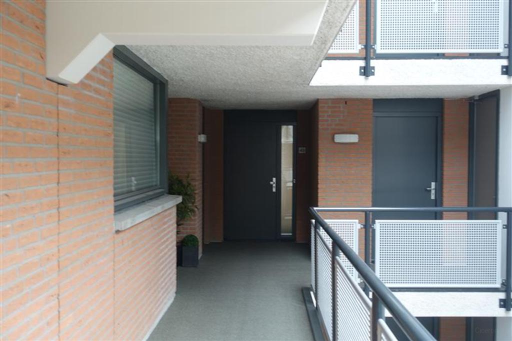 105 m² hoekappartement met eigen garage - Afbeelding 3