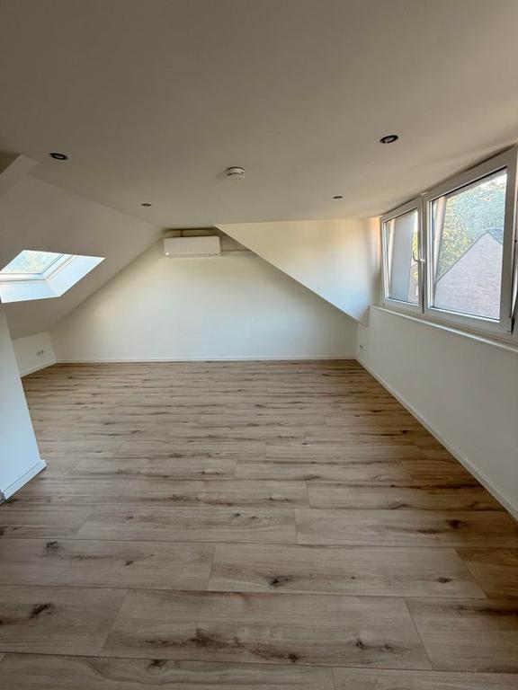 Vier slaapkamers en tuin in De Heeg - Afbeelding 5