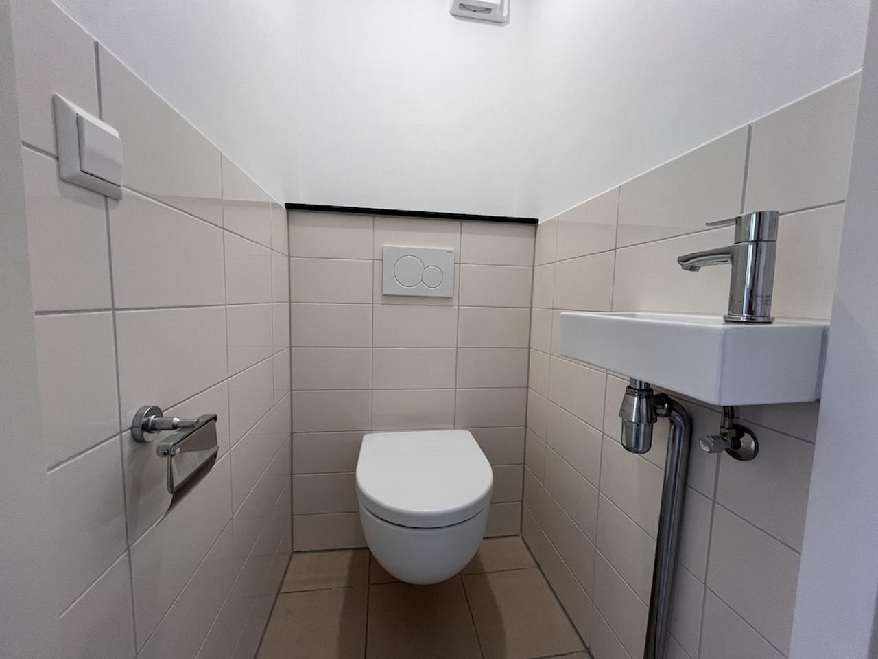 Outdoor Space and Storage in Loosduinen - Image 13