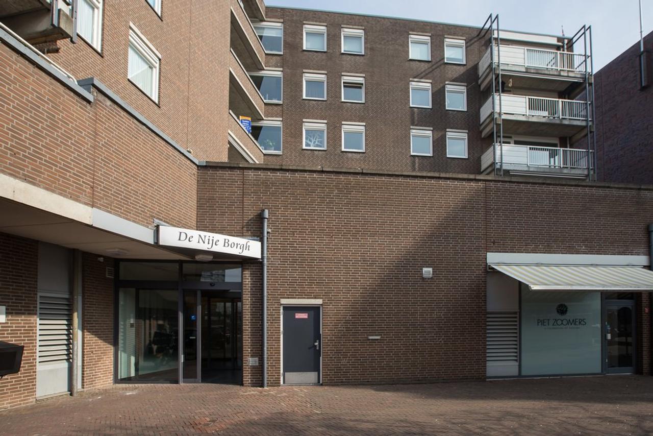 85 m² en 3 kamers aan Boulevard 1945 - Afbeelding 26