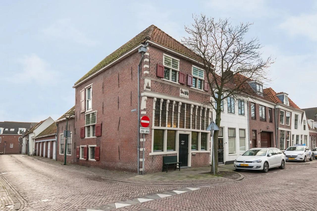 Historic 129 m² Home in Hoorn - Image 1