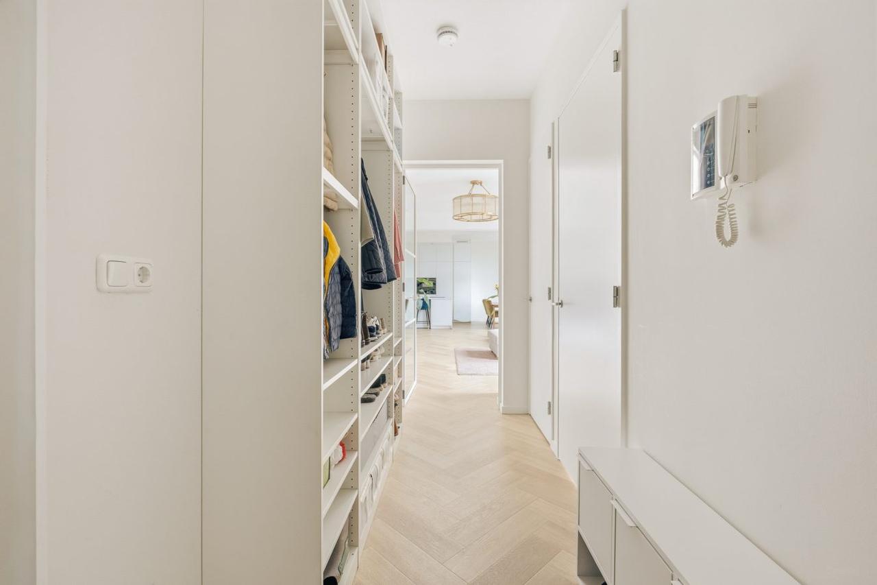 113 m², 3 Bedrooms on Amsterdam’s Zuidas - Image 16