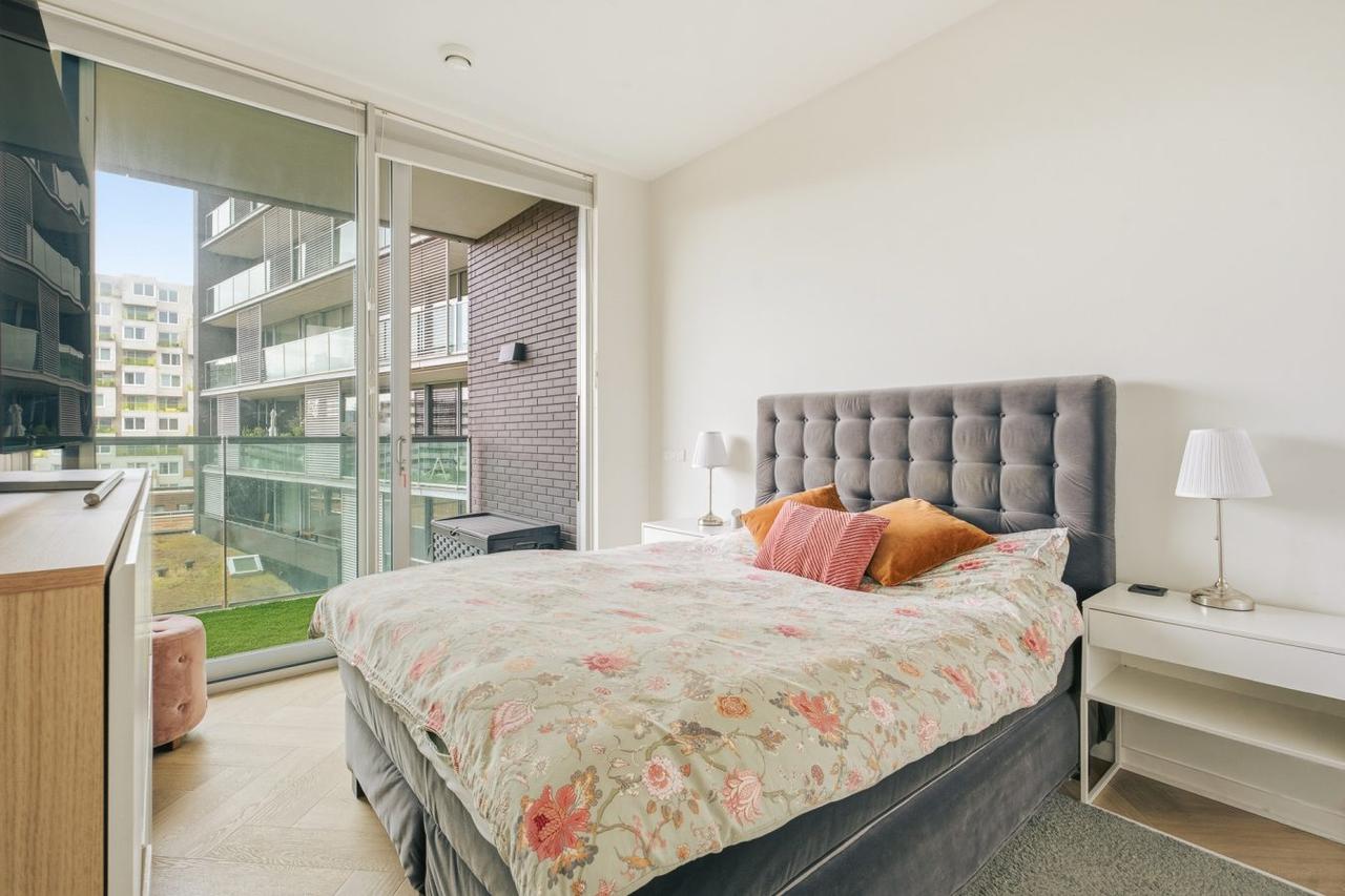 113 m², 3 Bedrooms on Amsterdam’s Zuidas - Image 17