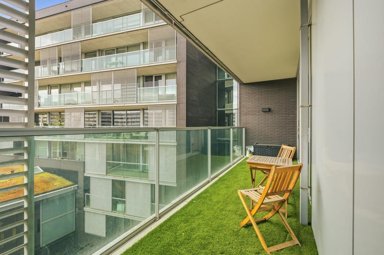 113 m², 3 Bedrooms on Amsterdam’s Zuidas - Image 27