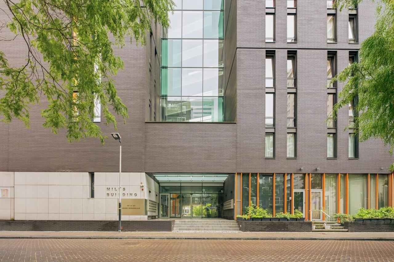 113 m², 3 Bedrooms on Amsterdam’s Zuidas - Image 32