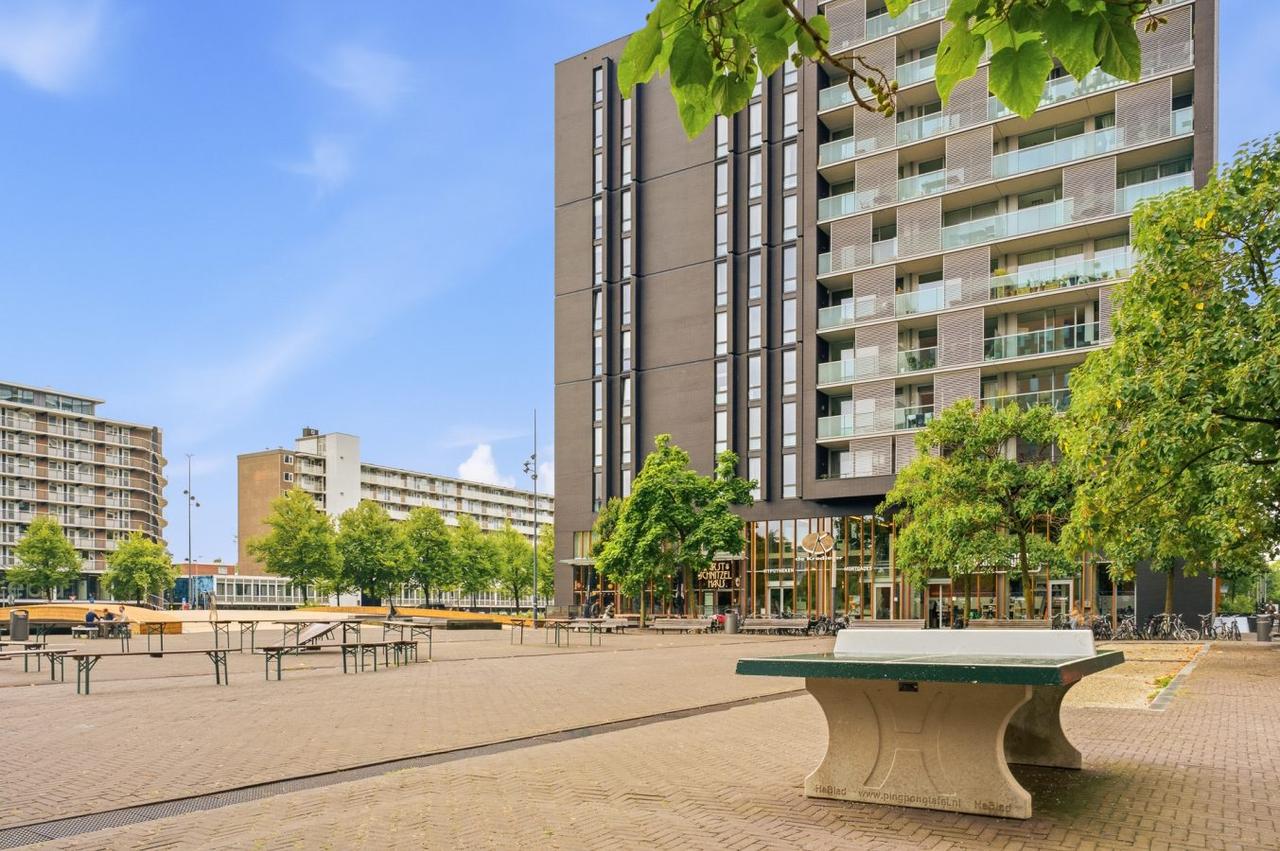 113 m², 3 Bedrooms on Amsterdam’s Zuidas - Image 33