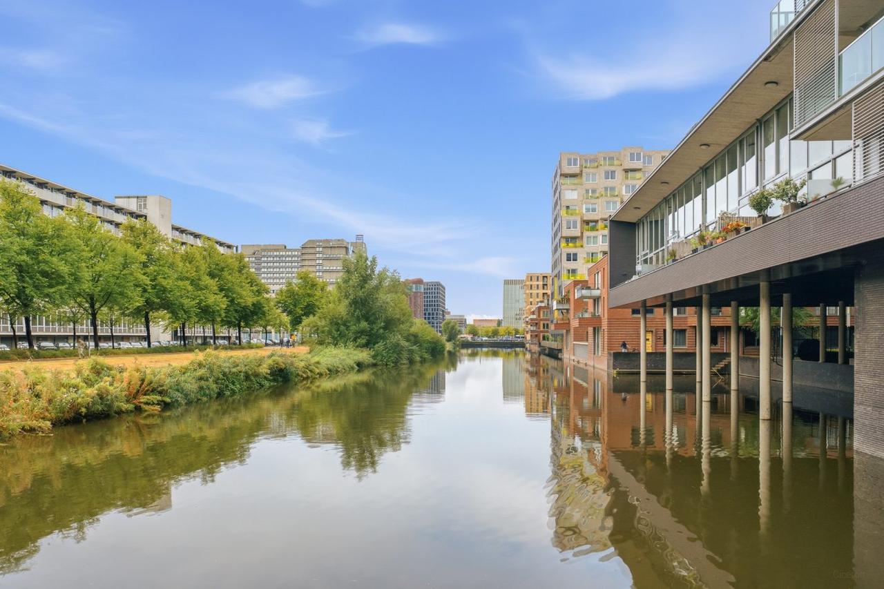 113 m², 3 Bedrooms on Amsterdam’s Zuidas - Image 35