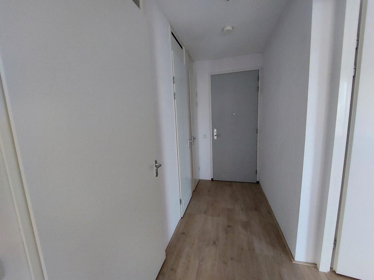 Ruim balkon met waterzicht in Nijmegen - Afbeelding 4
