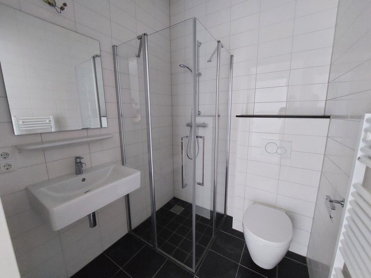 Ruim balkon met waterzicht in Nijmegen - Afbeelding 8