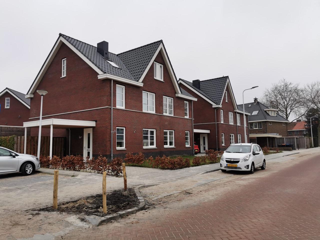 124 m² woonruimte met vier slaapkamers - Afbeelding 2