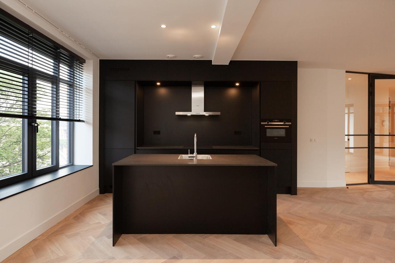 162 m² Living Between Park and Beach - Image 6