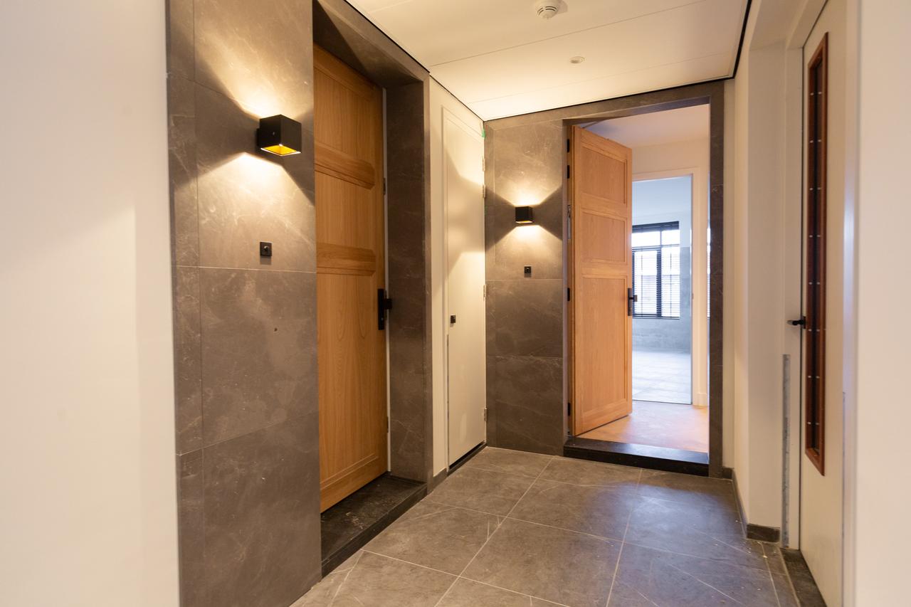 162 m² Living Between Park and Beach - Image 30