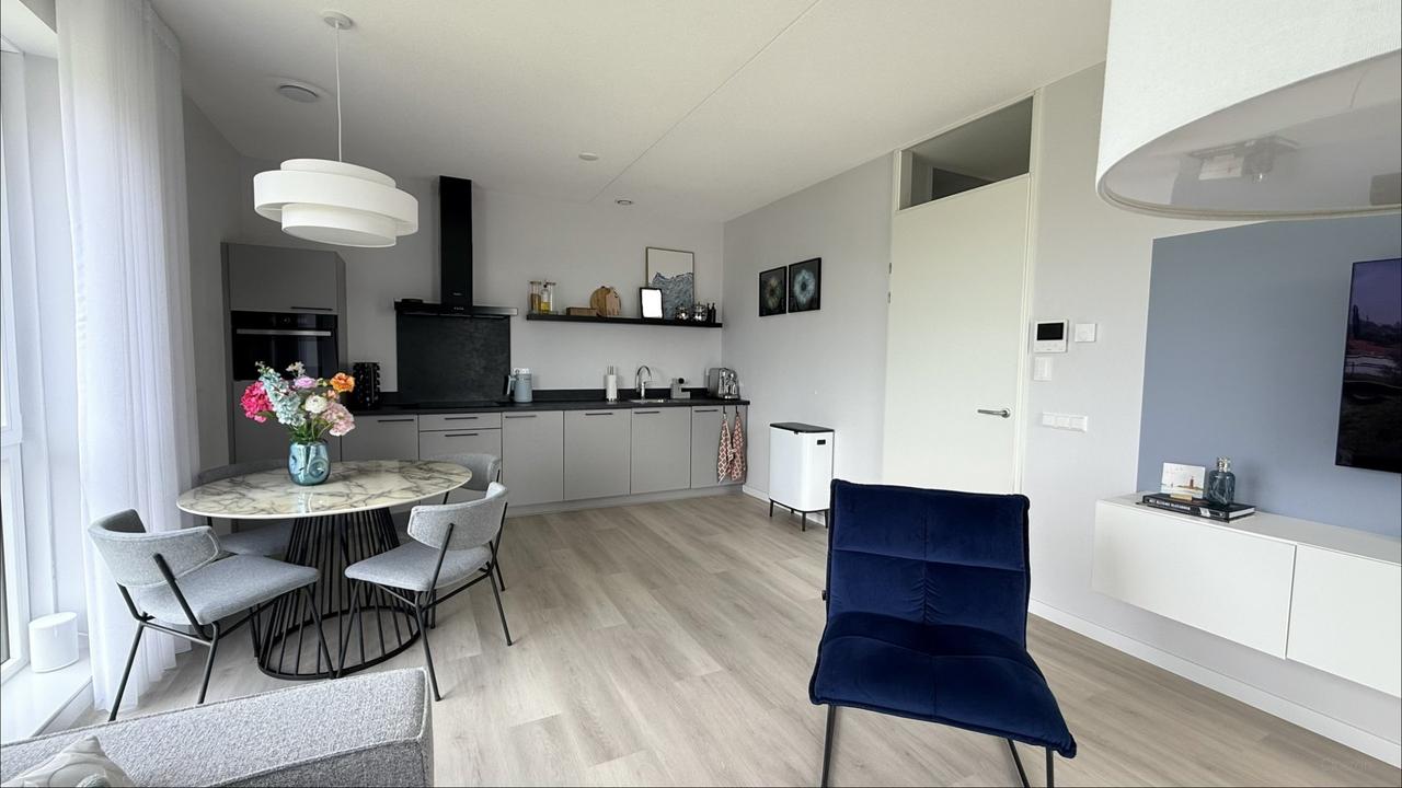 68 m² met balkon en twee slaapkamers - Afbeelding 2
