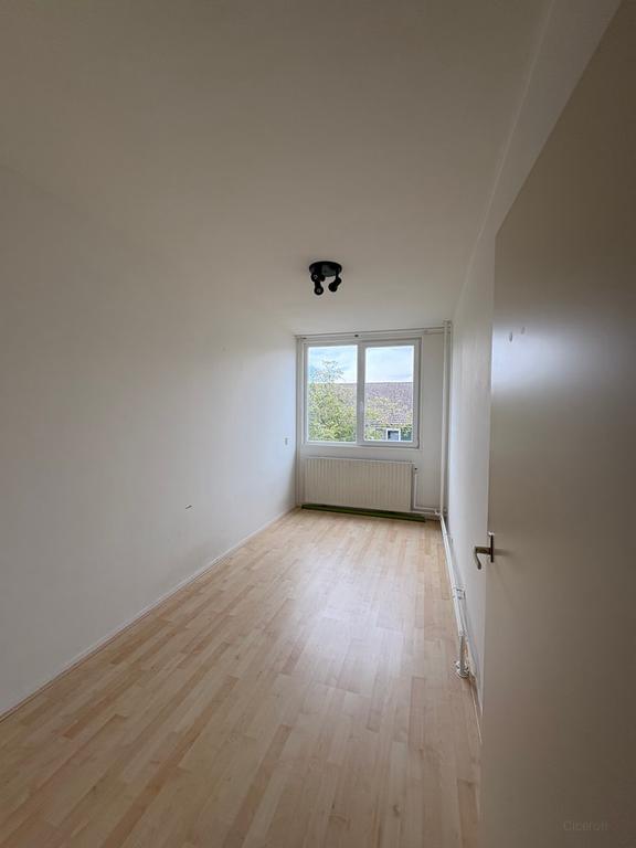 110 m² met drie slaapkamers en buitenruimte - Afbeelding 24