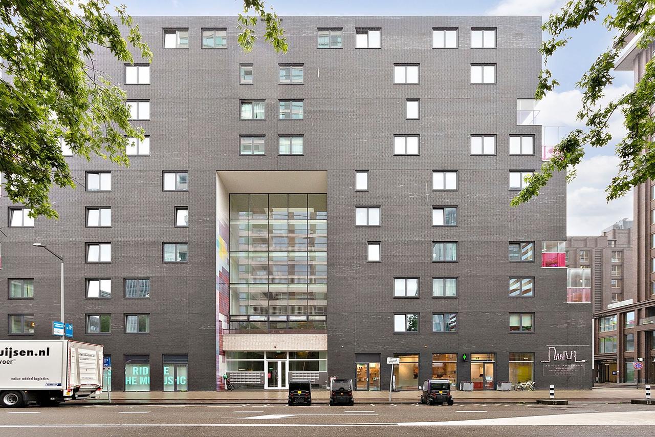 Bright 62 m² loft on the Zuidas - Image 1