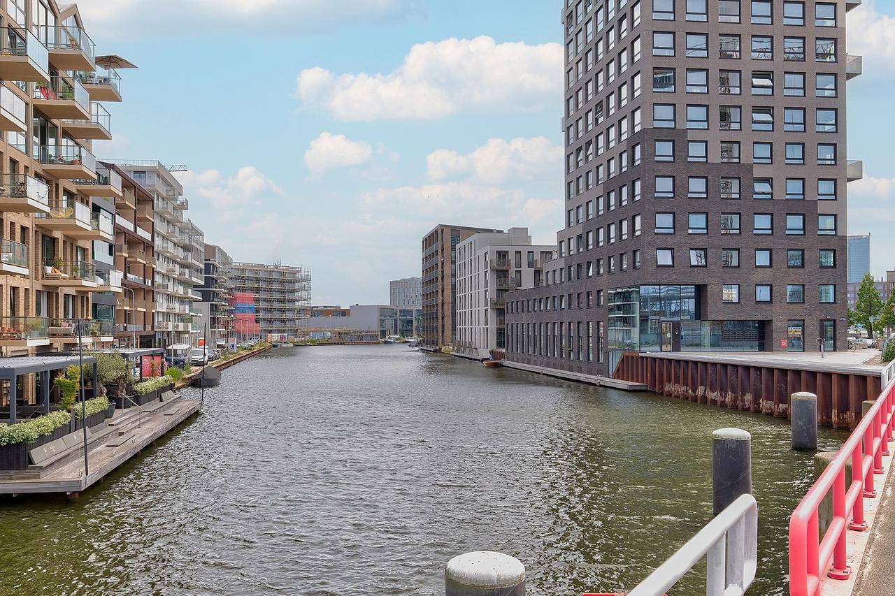 70 m² with southwest-facing balcony - Image 5