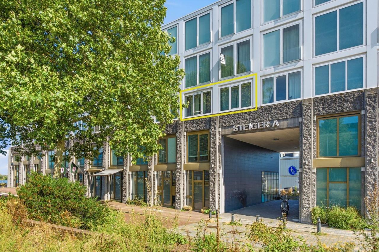 93 m² and two bedrooms in IJburg - Image 2