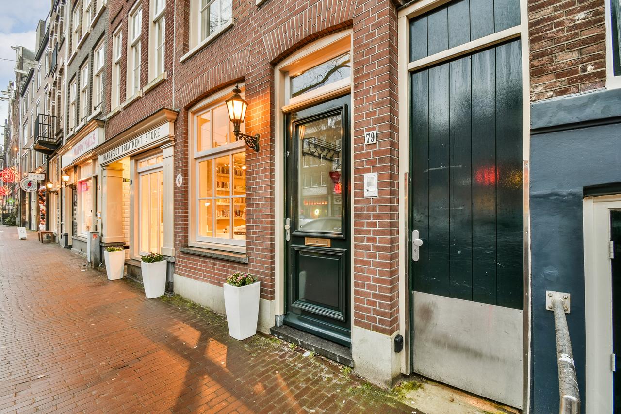 Gemeubileerd huis met dakterras in Jordaan - Afbeelding 1