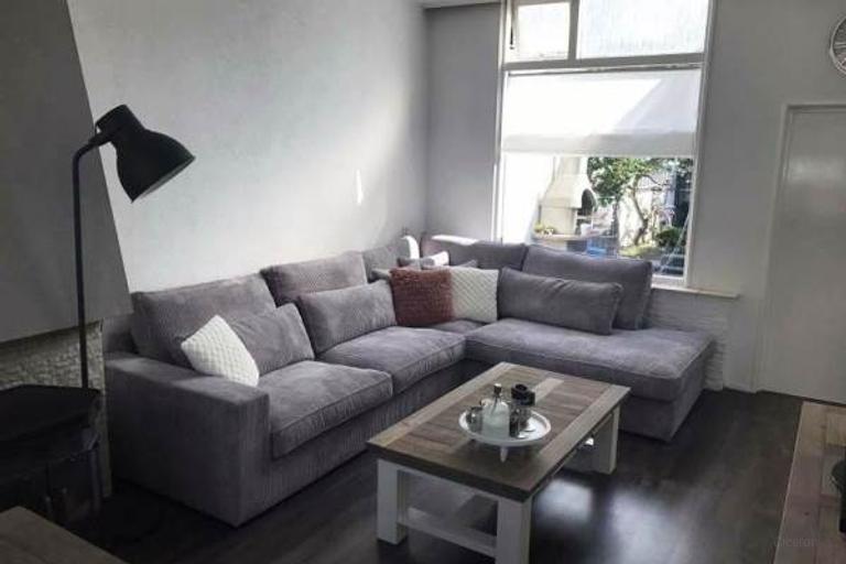 Four-bedroom home in Visbuurt - Image 2