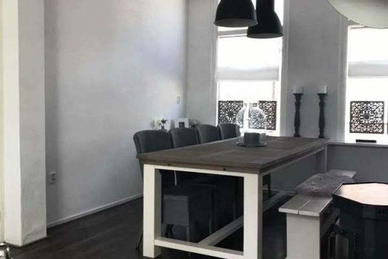 Four-bedroom home in Visbuurt - Image 4