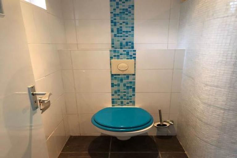 Four-bedroom home in Visbuurt - Image 7