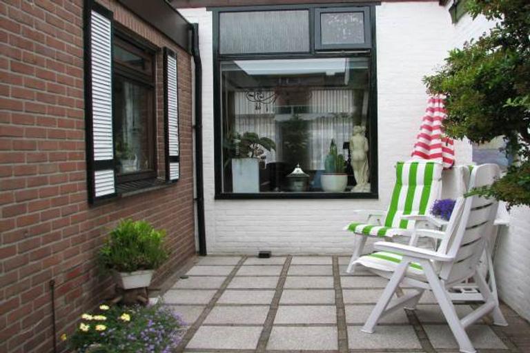 Four-bedroom home in Visbuurt - Image 12