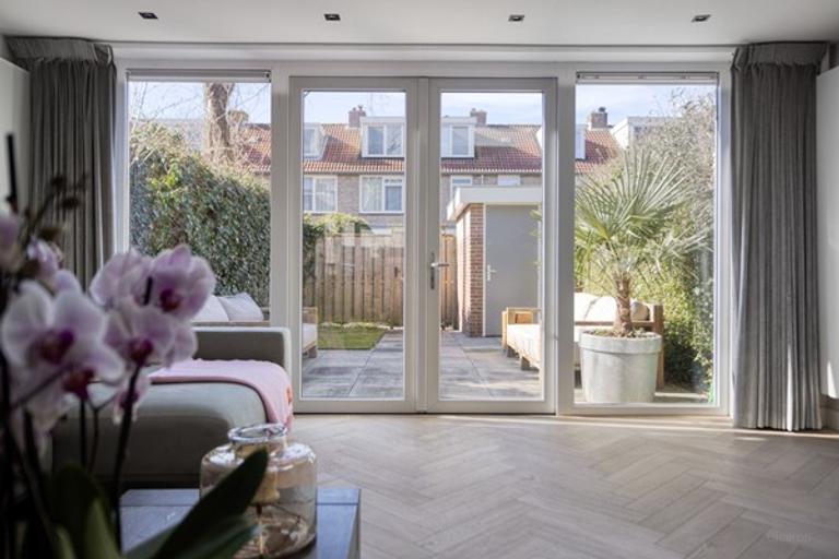 130 m² familiehuis met vier slaapkamers - Afbeelding 4