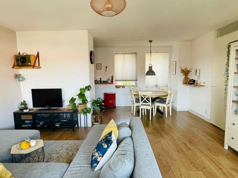 82 m² appartement met balkon en parkeren - Afbeelding 4