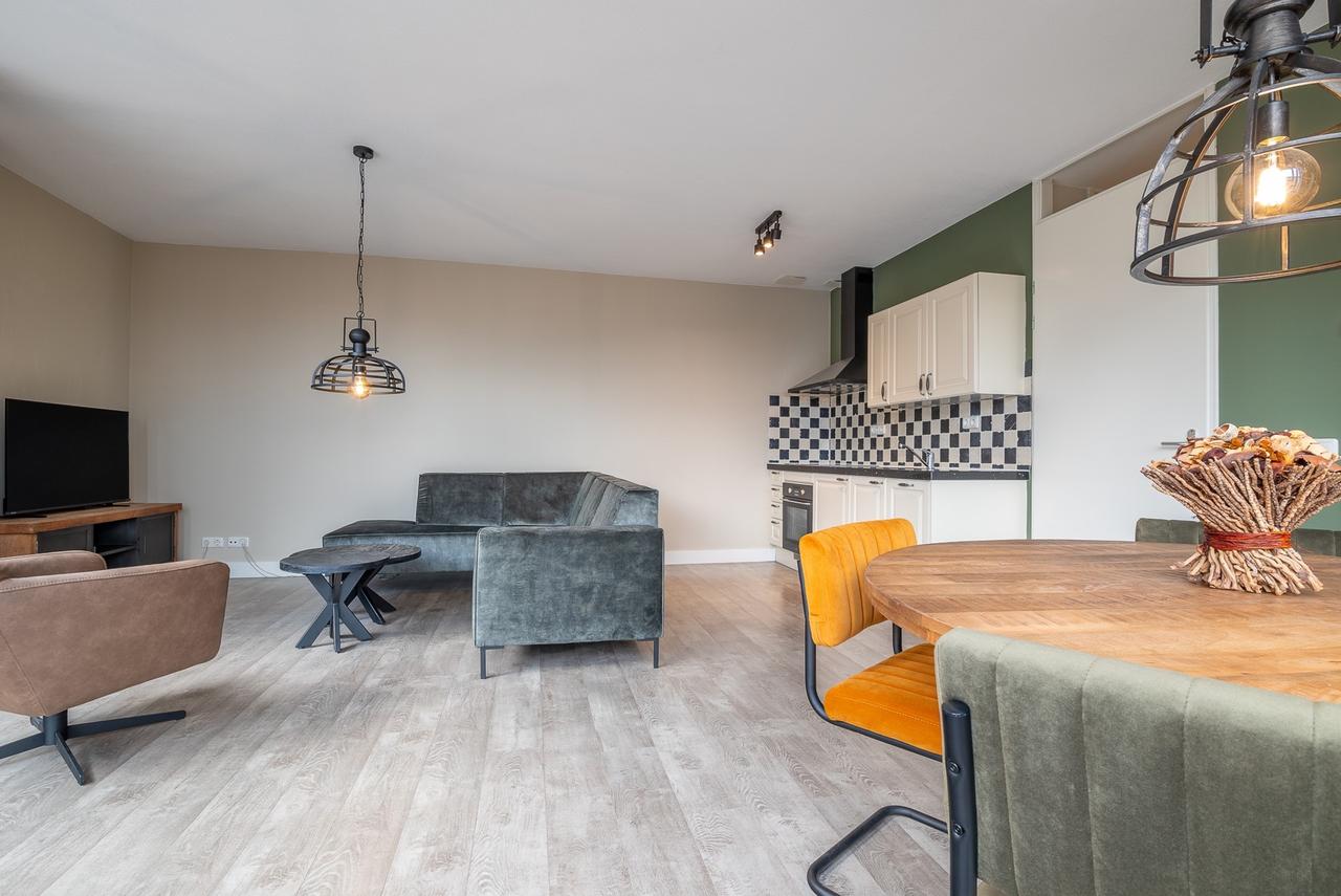 Gemeubileerd 2-kamercomfort in hartje Zaandam - Afbeelding 4