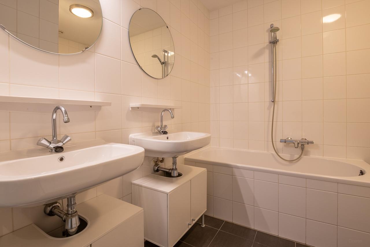 Gemeubileerd 2-kamercomfort in hartje Zaandam - Afbeelding 12