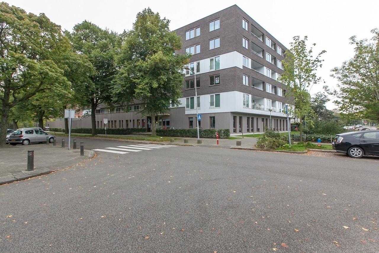 75 m² met balkon en eigen parkeerplaats - Afbeelding 1