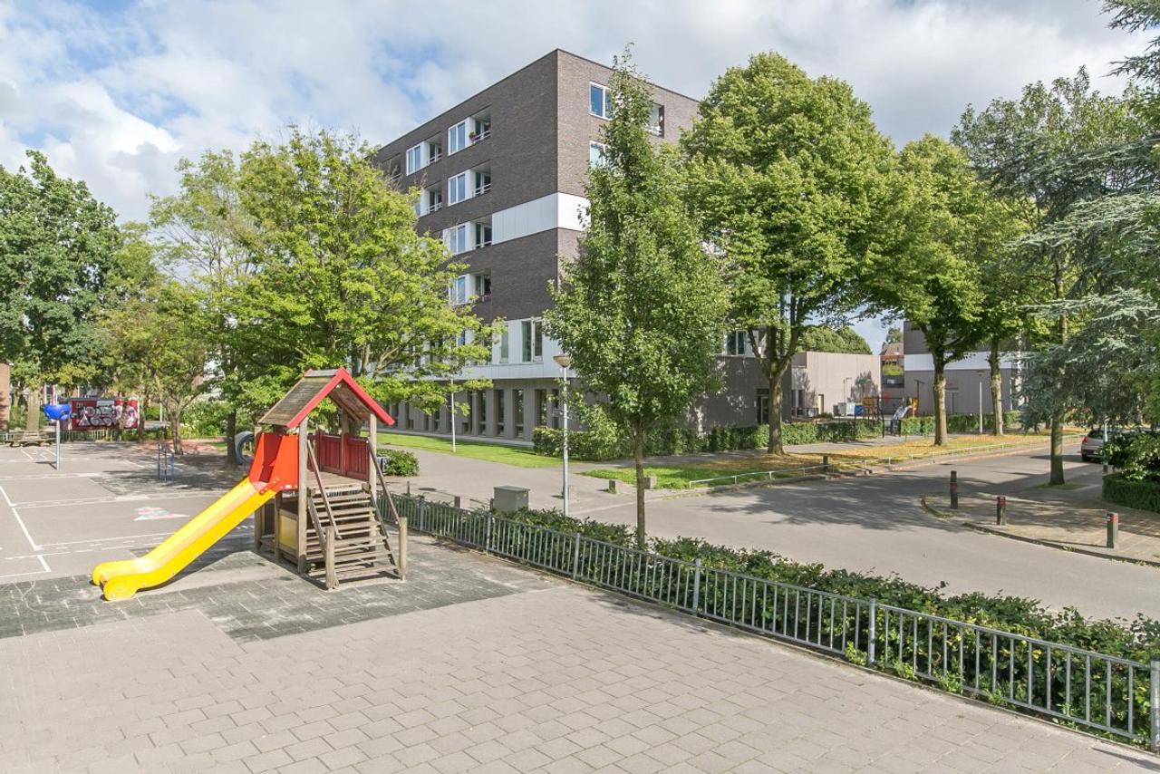 75 m² met balkon en eigen parkeerplaats - Afbeelding 11