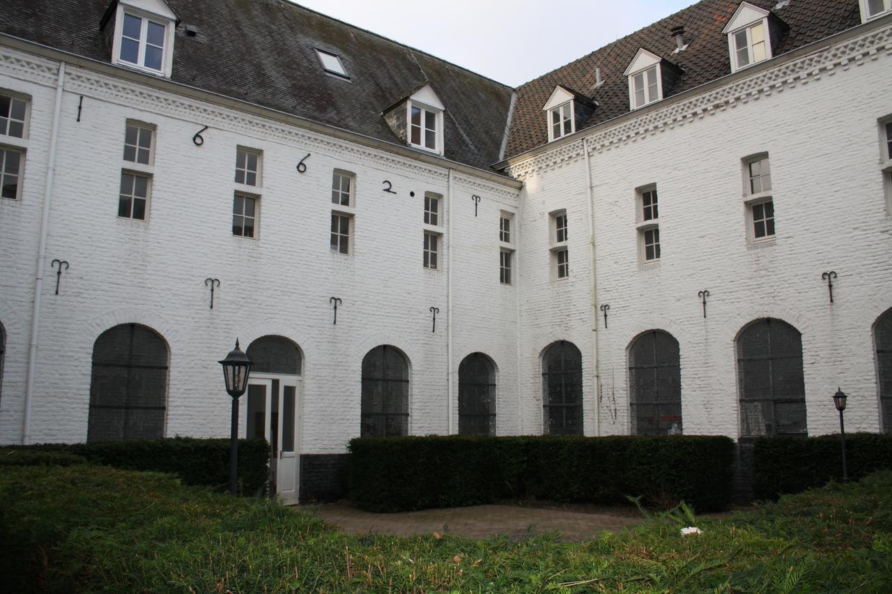 Licht wonen in een oud klooster in Sittard - Afbeelding 1