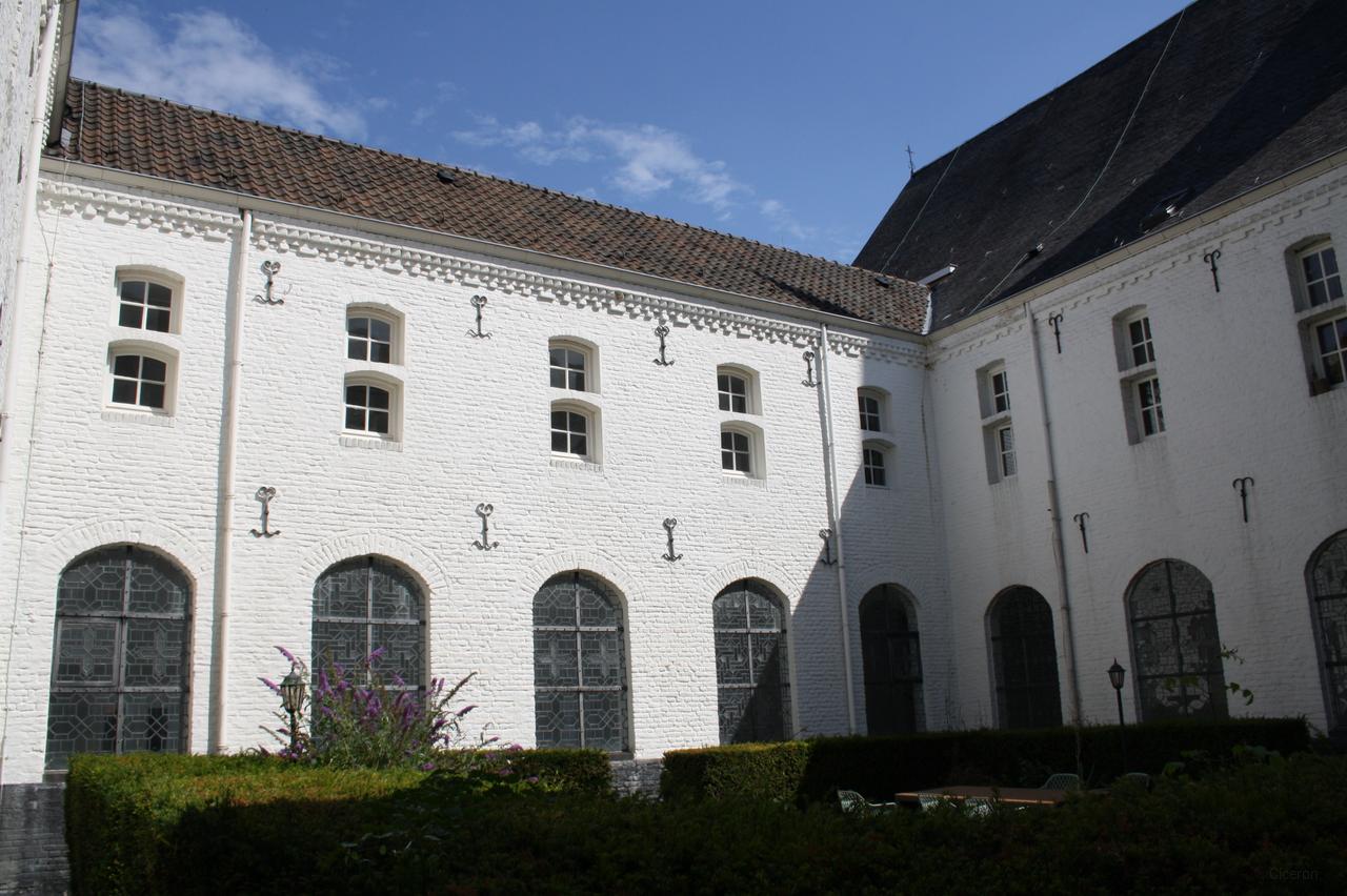 Licht appartement met terras in Sittard - Afbeelding 22